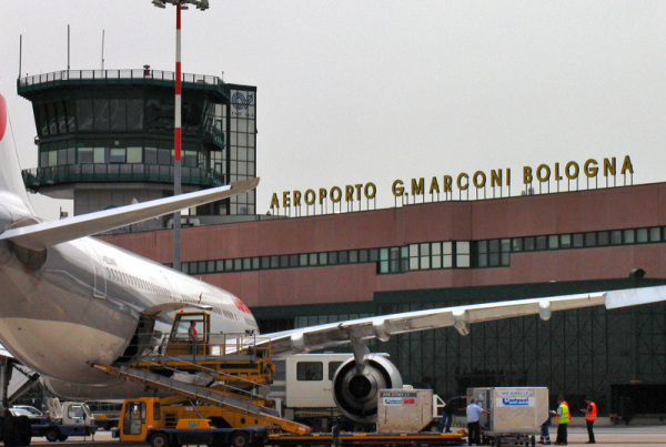 Bologna Aeroporto Parcheggio