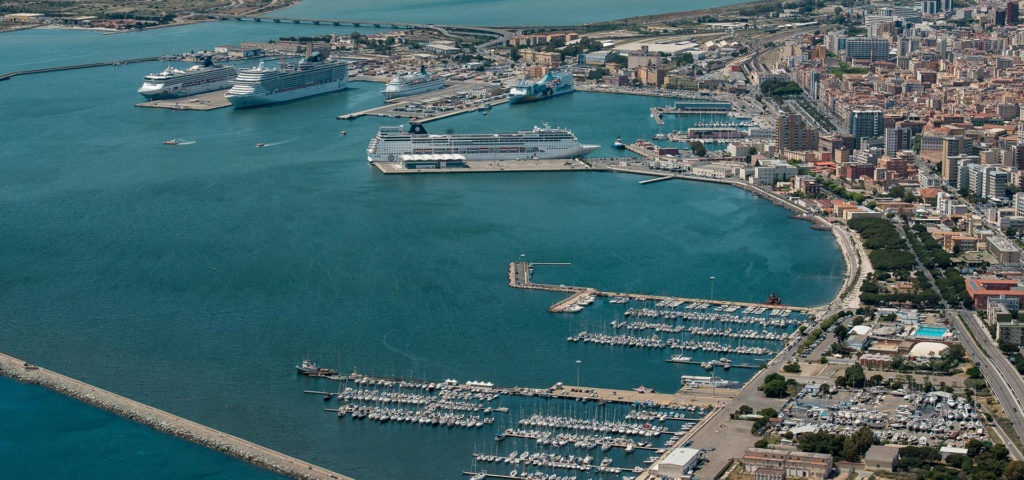 Panoramica Porto di Cagliari