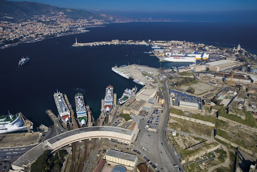 Parcheggio porto di Messina